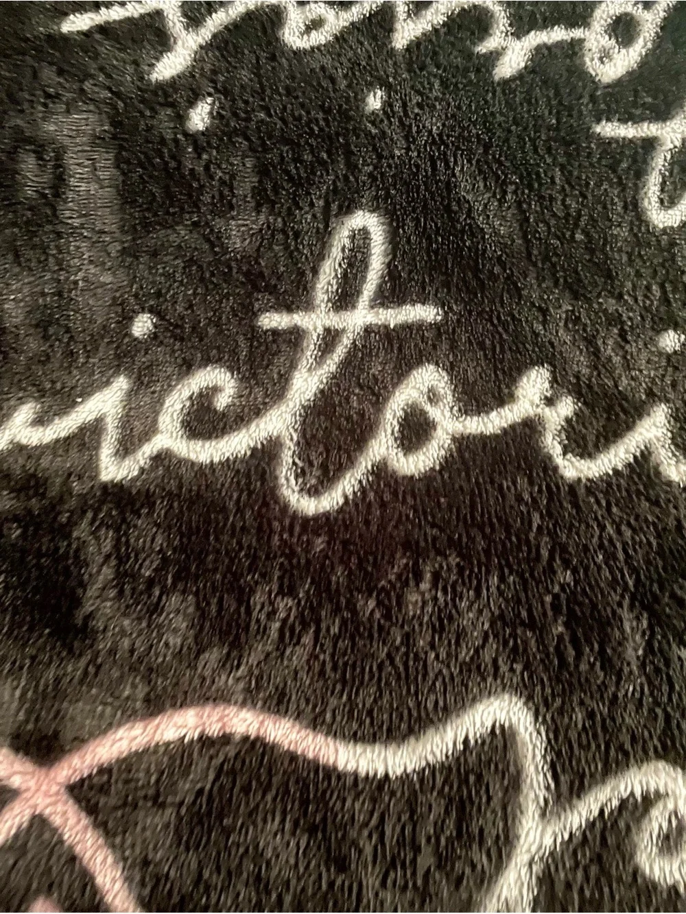 Victoria's Secret Black Throw with White Script and Pink Hearts